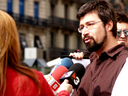 15.03.07 Barcelona. Francisco Vásquez fue entrevistado por varios medios de comunicación, explicando la razón de la protesta. 