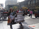 28.04.07. Para el cierre de la Semana Internacional contra la Experimentación en Animales, diversas organizaciones llevaron a cabo una multitudinaria marcha por el centro de Santiago, Chile. La actividad hizo manifiesto el amplio rechazo al Bioterio de Pr