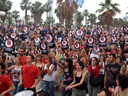 17.06.07. Más de 4.000 personas se manifestaron en Barcelona contra las corridas de toros, frente a la plaza de toros la Monumental.