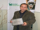 El periodista argentino Andrés Klipphan, recibió el Premio Defensor de la Vida Animal 2007 por su trabajo de investigación contra el tráfico de fauna.