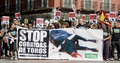 13 de septiembre de 2009. Tordesillas. Protesta con contra del Toro de la Vega organizada por PACMA, CAS y AnimaNaturalis.