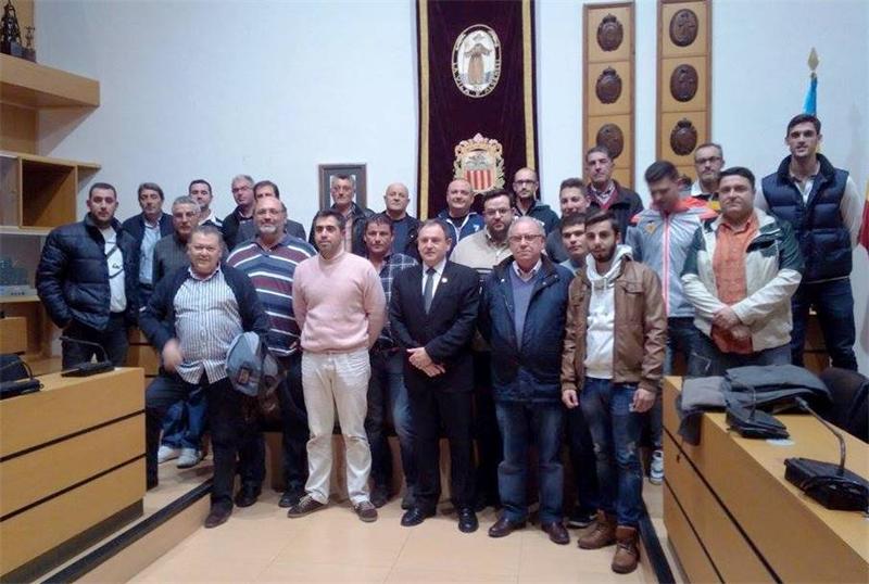 Algemesí cambia 'becerradas' por 'capeas' Algemesí cambia 'becerradas' por 'capeas'