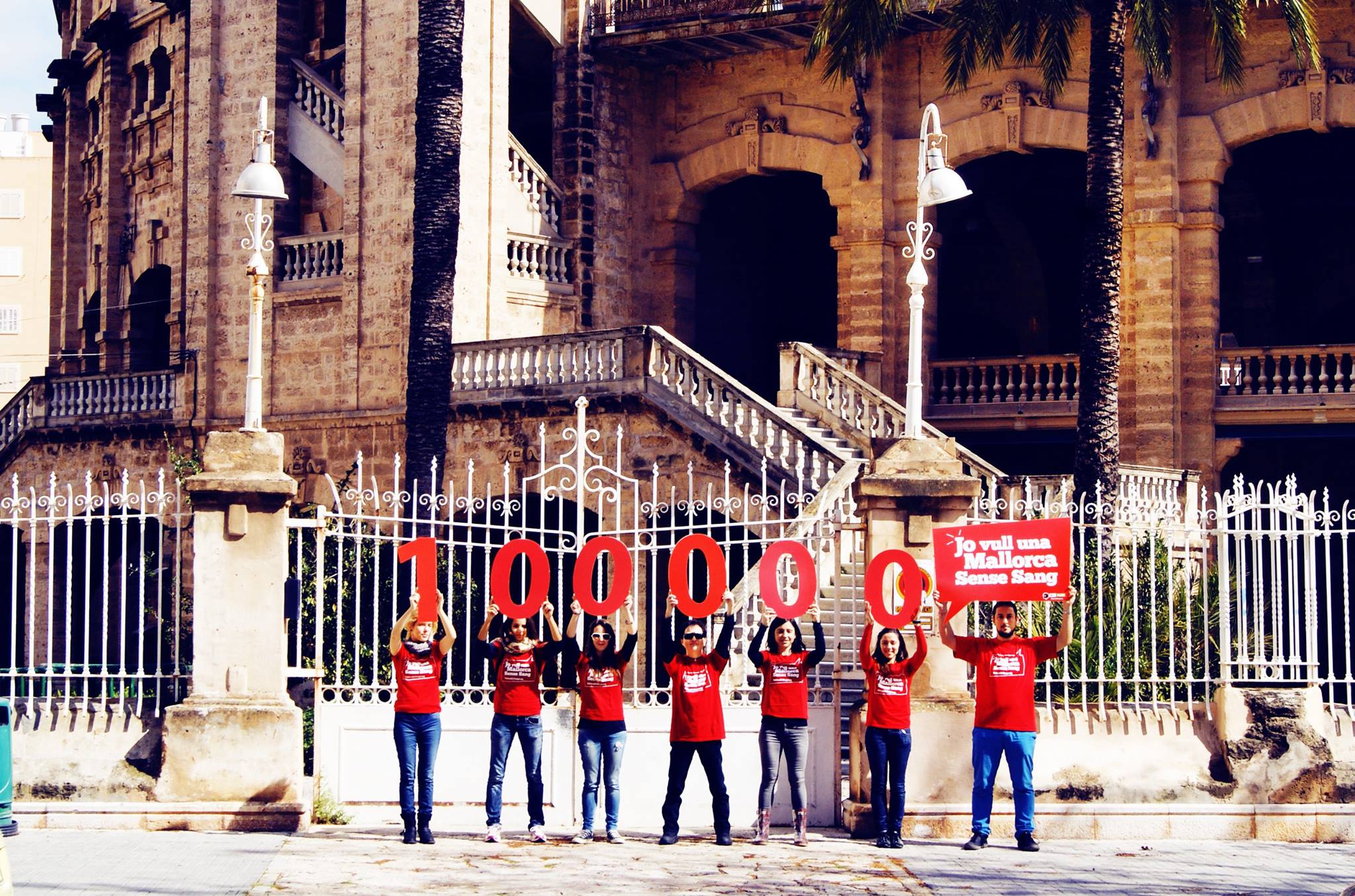 El partido 'Som Palma' apoya formalmente la campaña 'Mallorca Sense Sang' El partido 'Som Palma' apoya formalmente la campaña 'Mallorca Sense Sang'