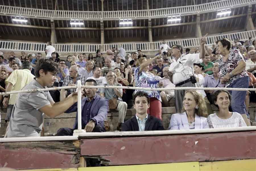 AnimaNaturalis pide la intervención del Defensor del Pueblo ante las “deficiencias de la plaza de toros de Palma” AnimaNaturalis pide la intervención del Defensor del Pueblo ante las “deficiencias de la plaza de toros de Palma”