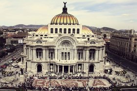 ¡Centenares de activistas mexicanos se pusieron "En la Piel del Toro"!