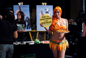 ¡AnimaNaturalis celebró por octavo año consecutivo el DÃa Mundial Sin Carne! ¡AnimaNaturalis celebró por octavo año consecutivo el DÃa Mundial Sin Carne!