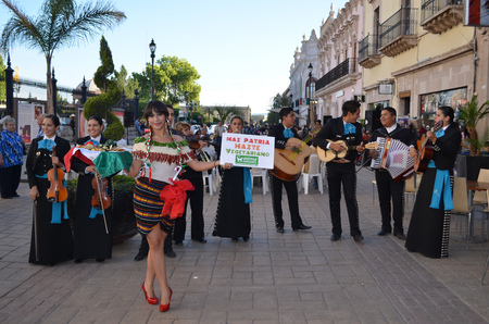 "Haz patria, hazte vegetariano", pidió AnimaNaturalis en eventos simultáneos en México "Haz patria, hazte vegetariano", pidió AnimaNaturalis en eventos simultáneos en México