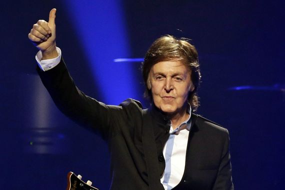 ¡Paul McCartney exige el fin de las pruebas en animales en la Unión Europea!